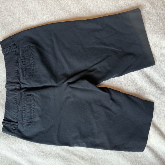 Ann Taylor Signature Black Shorts - Picture 2 of 5